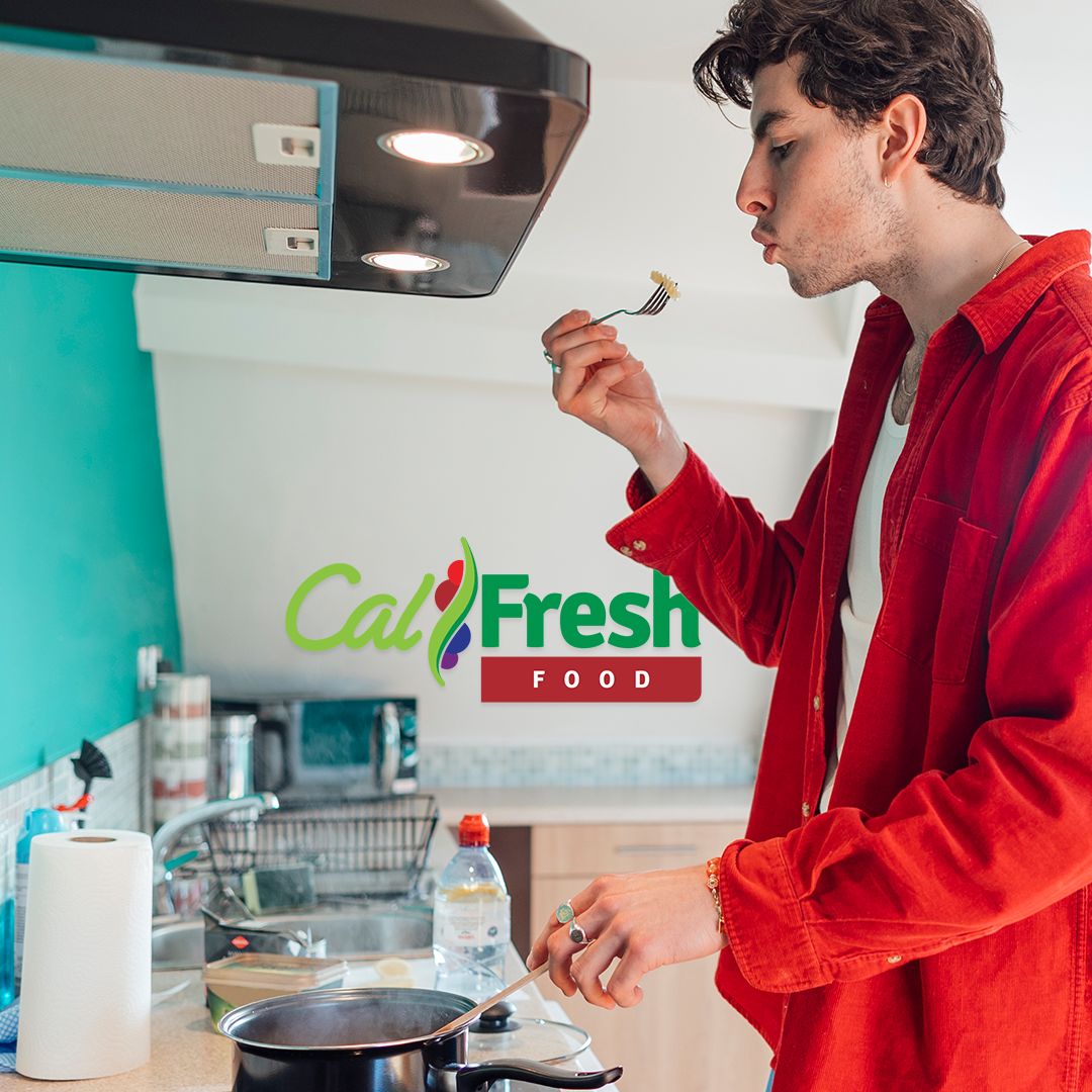 CalCommColleges's tweet photo. Did you know #CalFresh can help qualified students buy groceries? Code for America, in partnership with the @CaliforniaDSS, created https://t.co/YCPeYaNNLb to help California students navigate the CalFresh application process & determine their eligibility. https://t.co/YEACQRtWnq