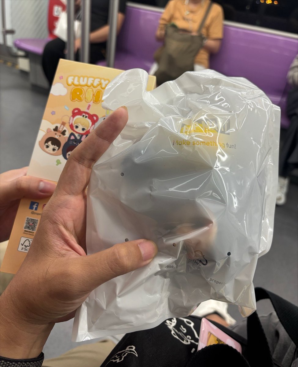 naywan's tweet photo. #popmartxriize
#riizexpopmart
#ตลาดนัดน้องข้าว
#ตลาดนัดriize

มีหัว วอนบิน TONYANGDEOK
หาแลก โซฮี ตลบยอง 

หรือ ขาย 850 รวมส่งแฟลชครับ
นัดรับได้ตาม mrt สายสีน้ำเงิน https://t.co/1JW6x2LY2t