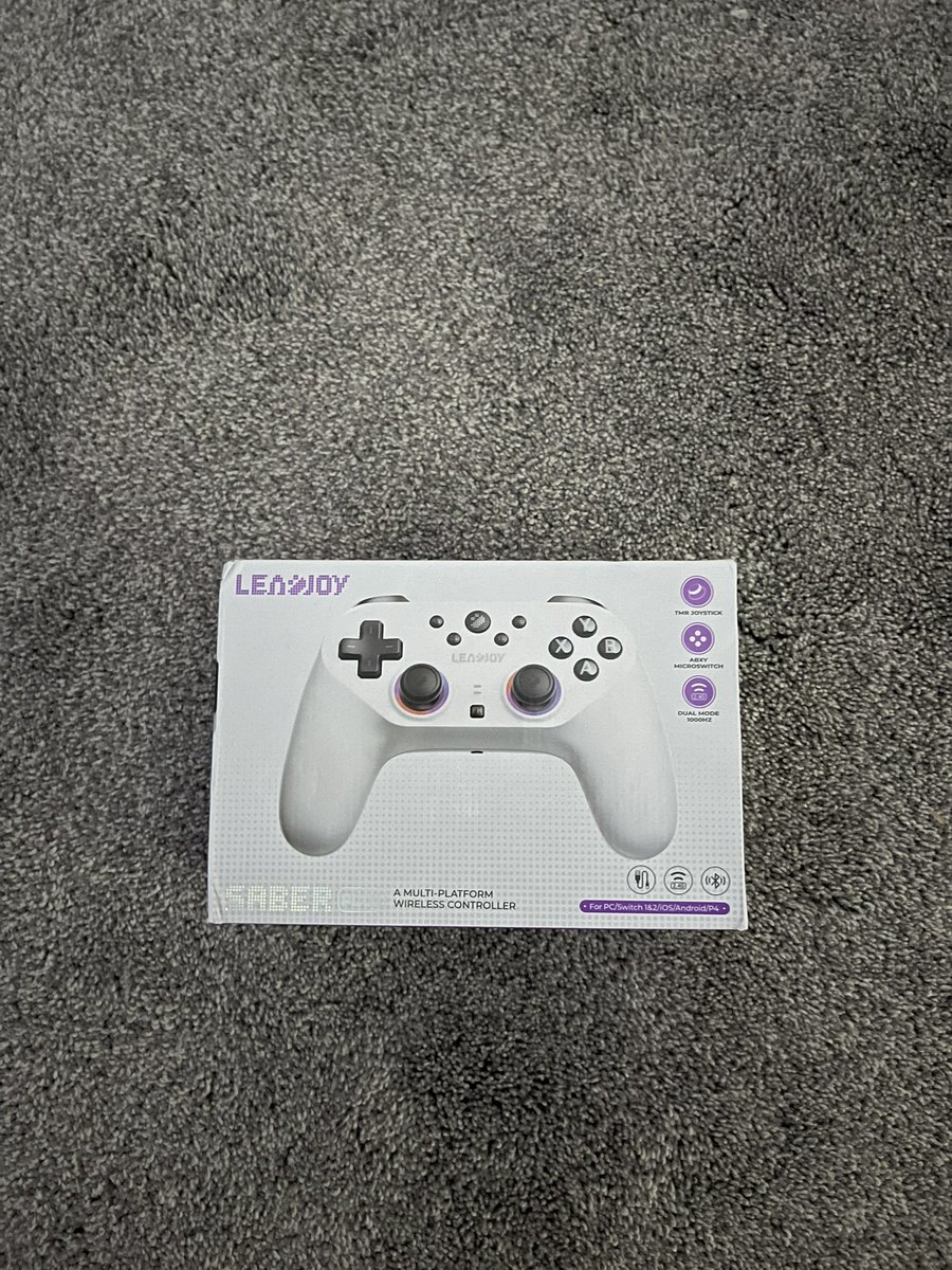 Keonttv's tweet photo. Got a few more controllers to try out from @leadjoy_global and @myFlydigi thank you both for sending me out some to test https://t.co/KTLHQ5e0sy