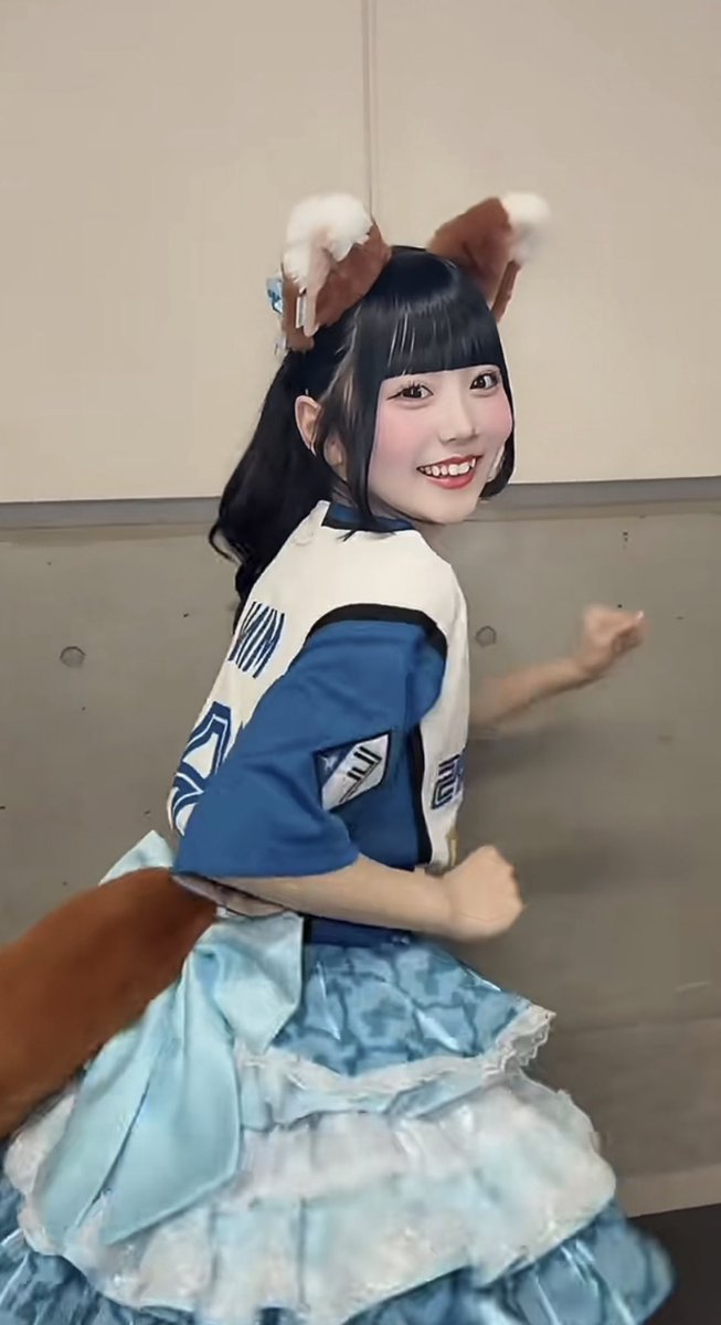 Yu0v011's tweet photo. 人間って、こんなかわいい女の子からこんな綺麗なお姉さんにもなれるもんなの？？🥹🥹
やっぱみにちゃんすきすぎる>⩊< https://t.co/NPBoocUCYW