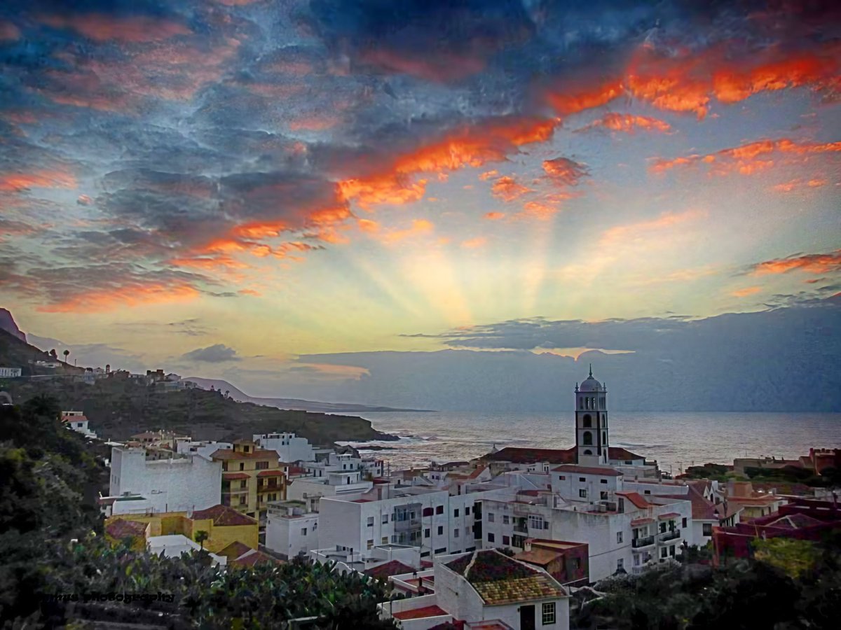 RodriguLemus's tweet photo. GARACHICO...TENERIFE. https://t.co/4q2aOKJSY5