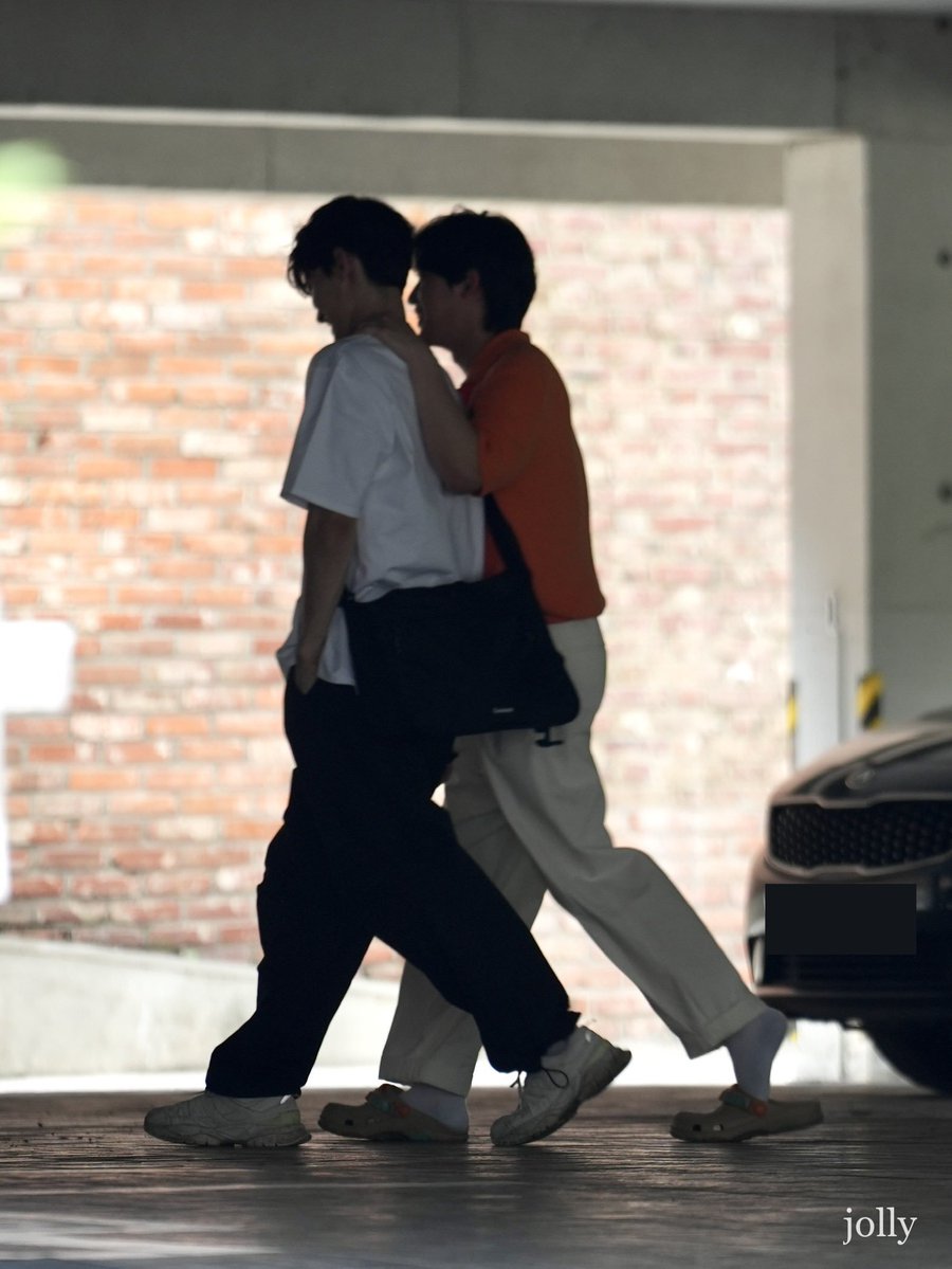 ods_ktwplz's tweet photo. 전생 https://t.co/PmDeoCLKlk