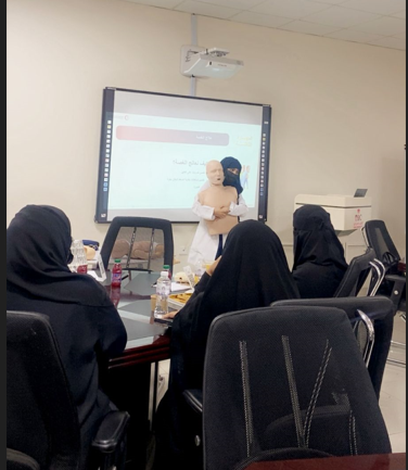 sshhs_sa's tweet photo. 🏠 من الرعاية اليومية إلى التعامل مع الحالات الطارئة

تضمن البرنامج التدريبي محاور تساعد المرافق على فهم دوره في الرعاية الصحية المنزلية والحالات الاسعافية الاولية  وتعزيز سلامة المريض، والوقاية من المخاطر داخل المنزل. https://t.co/HODZbjgNHm