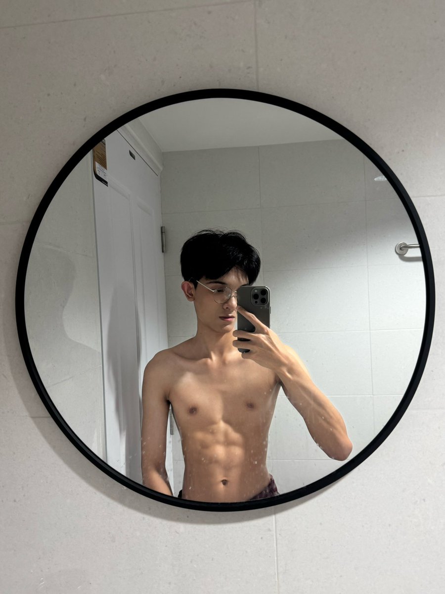 violetavonn's tweet photo. ยิมเดือนที่ 2 แล้วงับ 🫪 https://t.co/5y6LUIyn1w