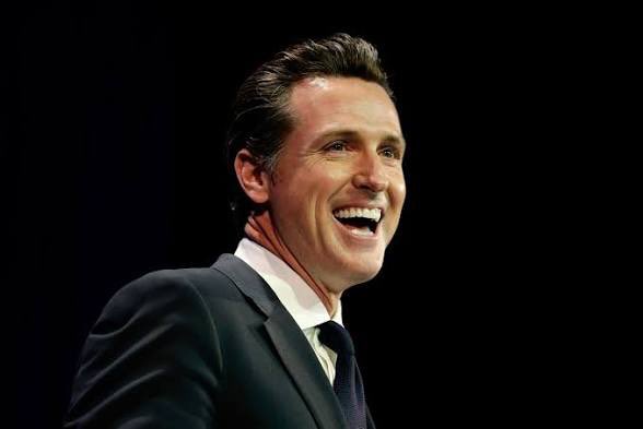 Hunter_Eagleman's tweet photo. UNREAL: 🚨 @GavinNewsom PROMISED $2.5 billion in fire relief.

Sixteen months later, most of it was still sitting in Sacramento.  

Roughly $1.5 BILLION never reached the people who lost their homes! https://t.co/cMLapmdAZY
