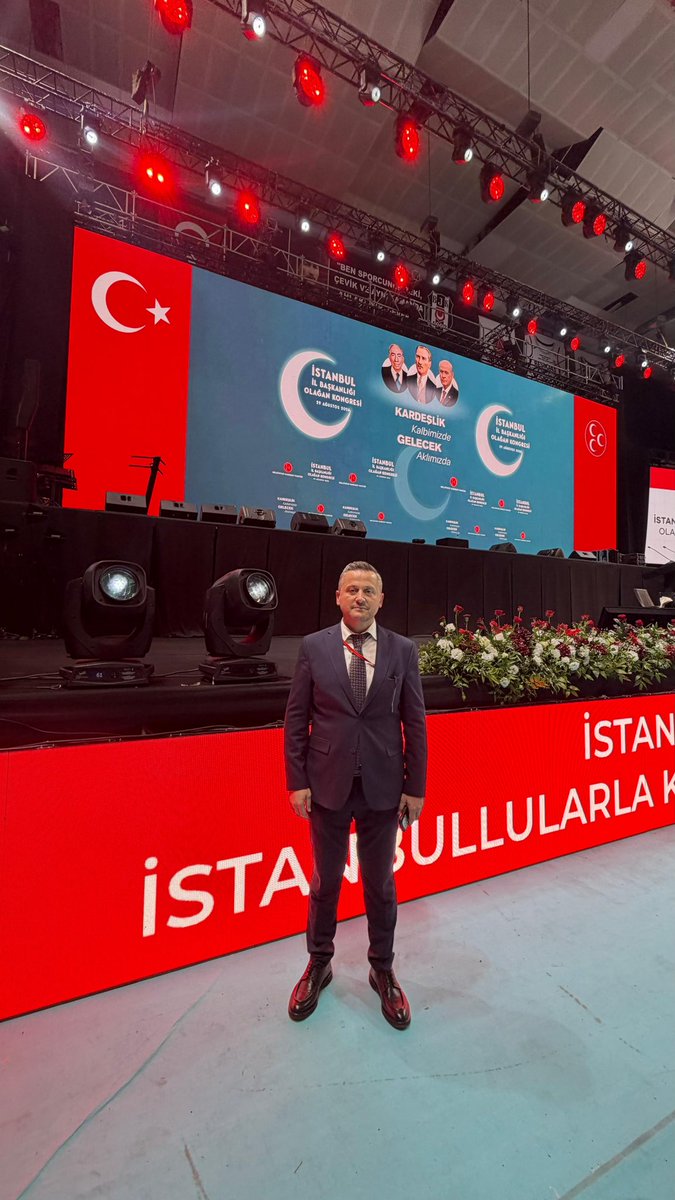 saffetdemirbass's tweet photo. Büyük bir coşku ile MHP İstanbul İl Kongremizi gerçekleştirdik 🇹🇷 https://t.co/cjcQmY902D
