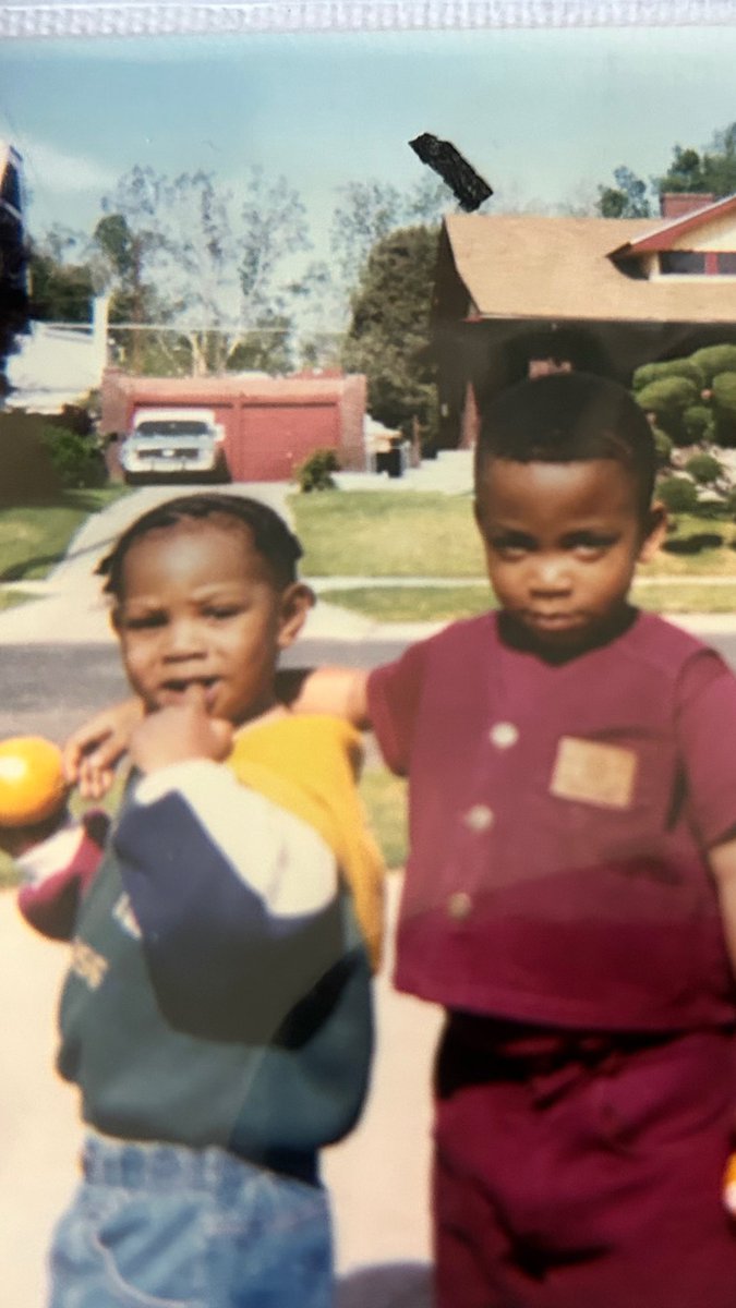 OGDAWGAMUS's tweet photo. brothers 4L. Happy birthday H dawg. https://t.co/merOLkPh91