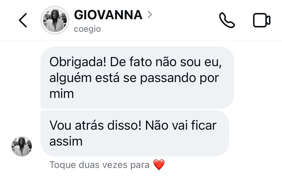psikoologa's tweet photo. #EXPOSED passando pra avisar que essa mutual anna @hollanoiv de vcs é FAKE. ela usa fotos e literalmente a vida da verdadeira giovanna fingindo ser ela kkkkkkk doente

mais provas nos tweets abaixo 👇🏻 https://t.co/O4L4j0Uhjk