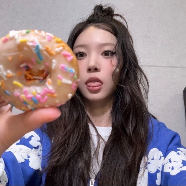bambi_b4e's tweet photo. donut food poll!! ⊹ ࣪ ˖🍩₊˚⊹♡   

an interactive thread for edtwt &amp; those who wanna play!

#foodpoll #ricecaketwt #edrtwt #anatwt https://t.co/07oFxv0DOm