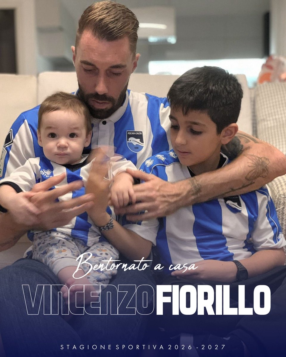 PescaraCalcio's tweet photo. Welcome back, Vincenzo Fiorillo 🔙🏠✍️

🔗  https://t.co/2OjchCpCQZ https://t.co/cFALNGMZ8o