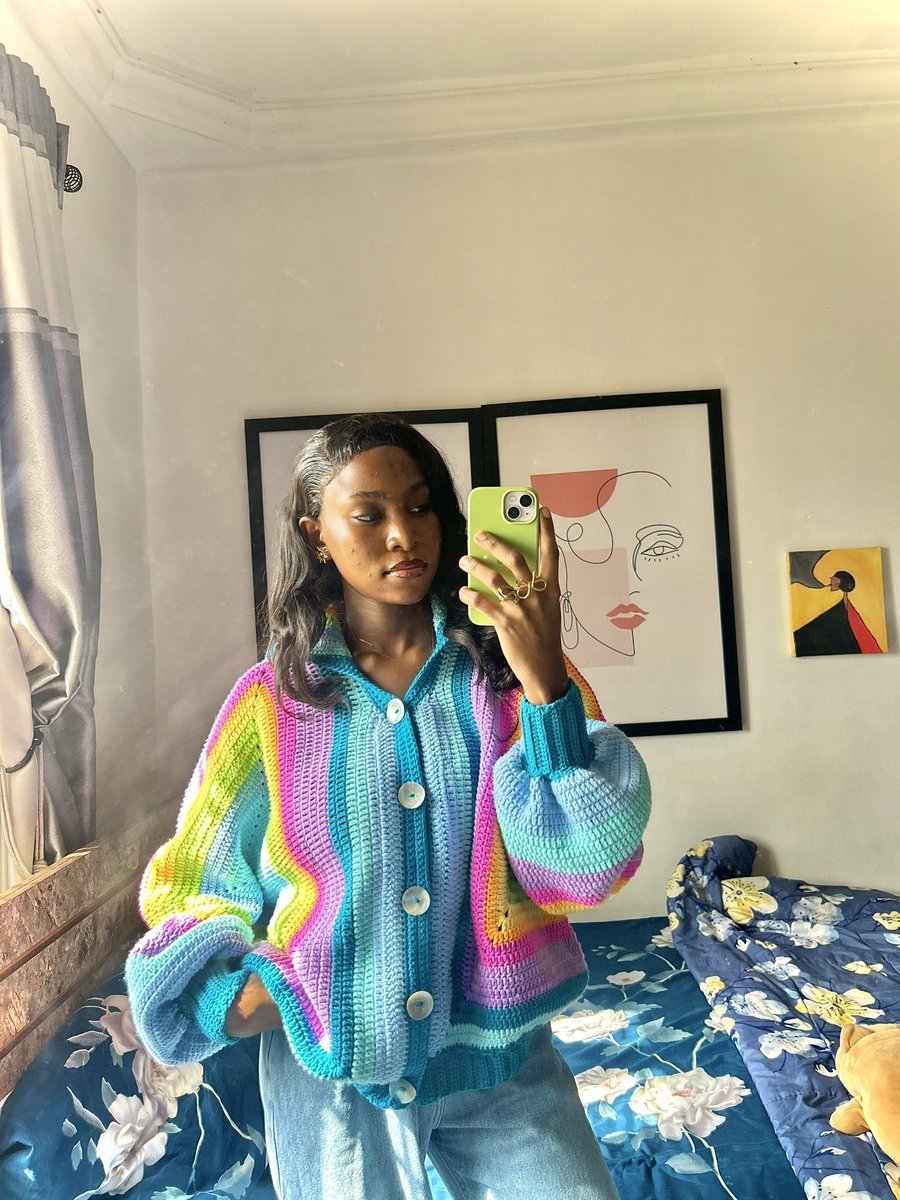 Crochetelo_'s tweet photo. I wanted to turn this bird into a hoodie, safe to say i succeeded 🤭 https://t.co/fKQOBVd7zU