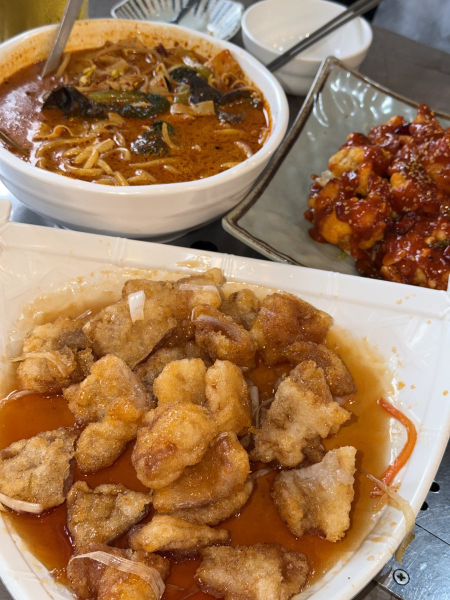 P981433's tweet photo. 천안가서 이만큼 처먹음, https://t.co/0HaL3wJ6NO