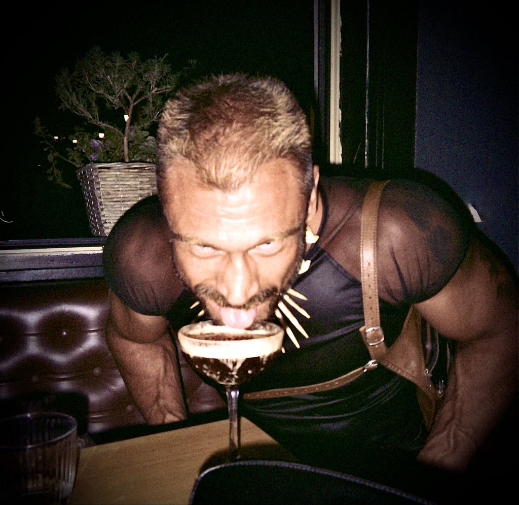 Admtarzan's tweet photo. Hydration break https://t.co/oCvFMPutT8