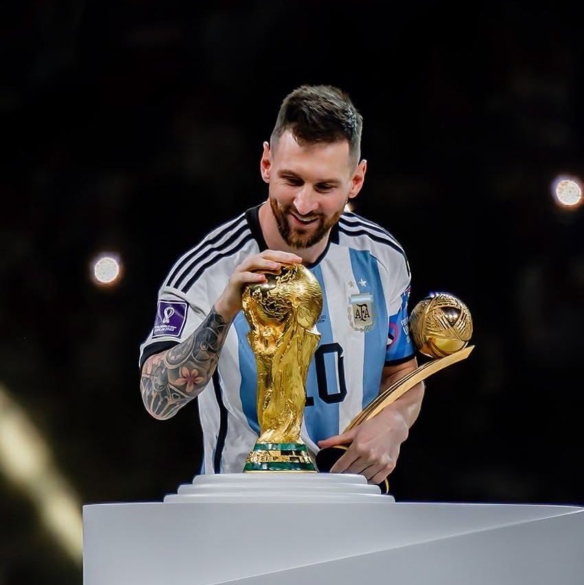 IndiaGrowthDesk's tweet photo. 🇦🇷 AN ERA HAS COME TO AN END 

Lionel Messi has announced his retirement from international football, bringing the curtain down on a remarkable 21-year journey with Argentina.

207 matches. 125 goals. 2 Copa América titles. 1 World Cup.

From the heartbreak of multiple final defeats to lifting the World Cup in Qatar in 2022, Messi leaves as Argentina’s most-capped player and all-time leading scorer.

“The decision hurts, but I understand that the time has come.”

Thank you for everything, Leo. 🐐🇦🇷

#Messi #LionelMessi #Argentina #Football