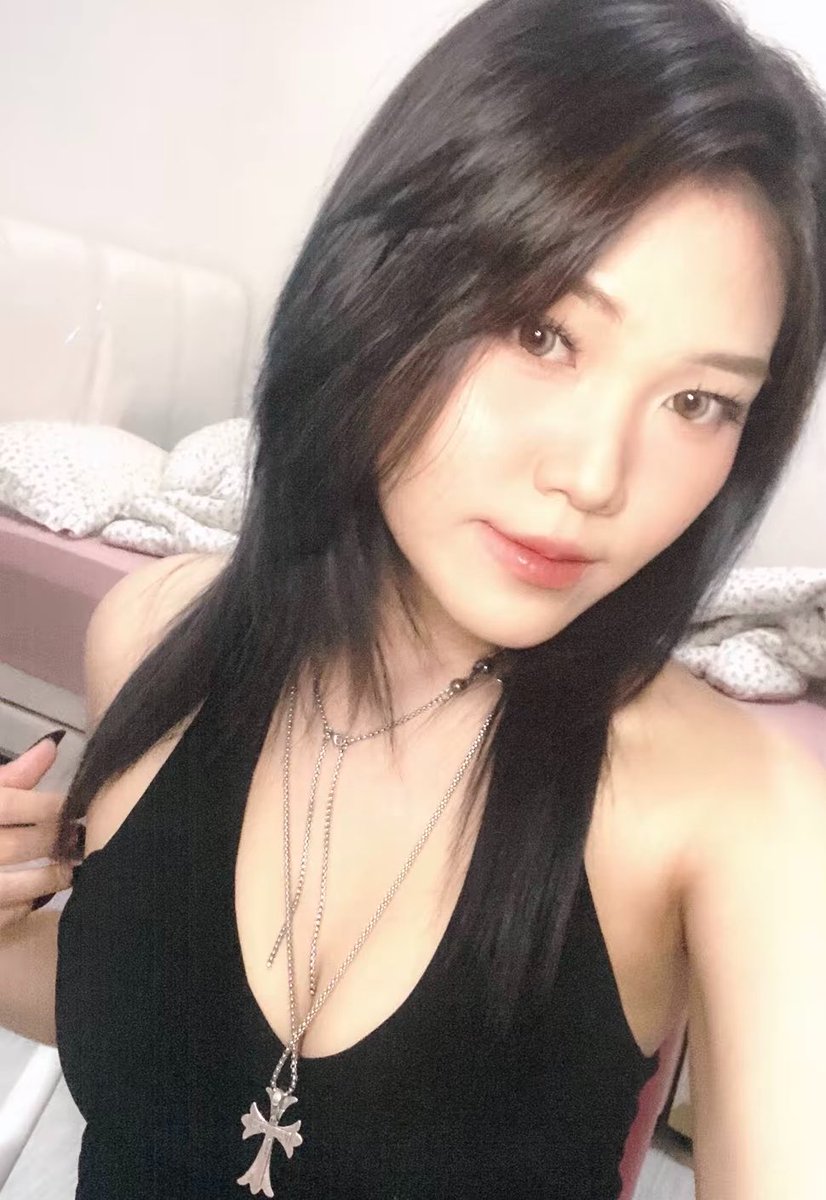 barbiejiahao's tweet photo. it’s okay if you don’t like us. not everyone has good taste 👅 

#ALLYZSELCADAY #AZSD #ALLYZ #ALPHADRIVEONE #알파드라이브원  #ARNO #아르노 https://t.co/tcgzeJnZQc
