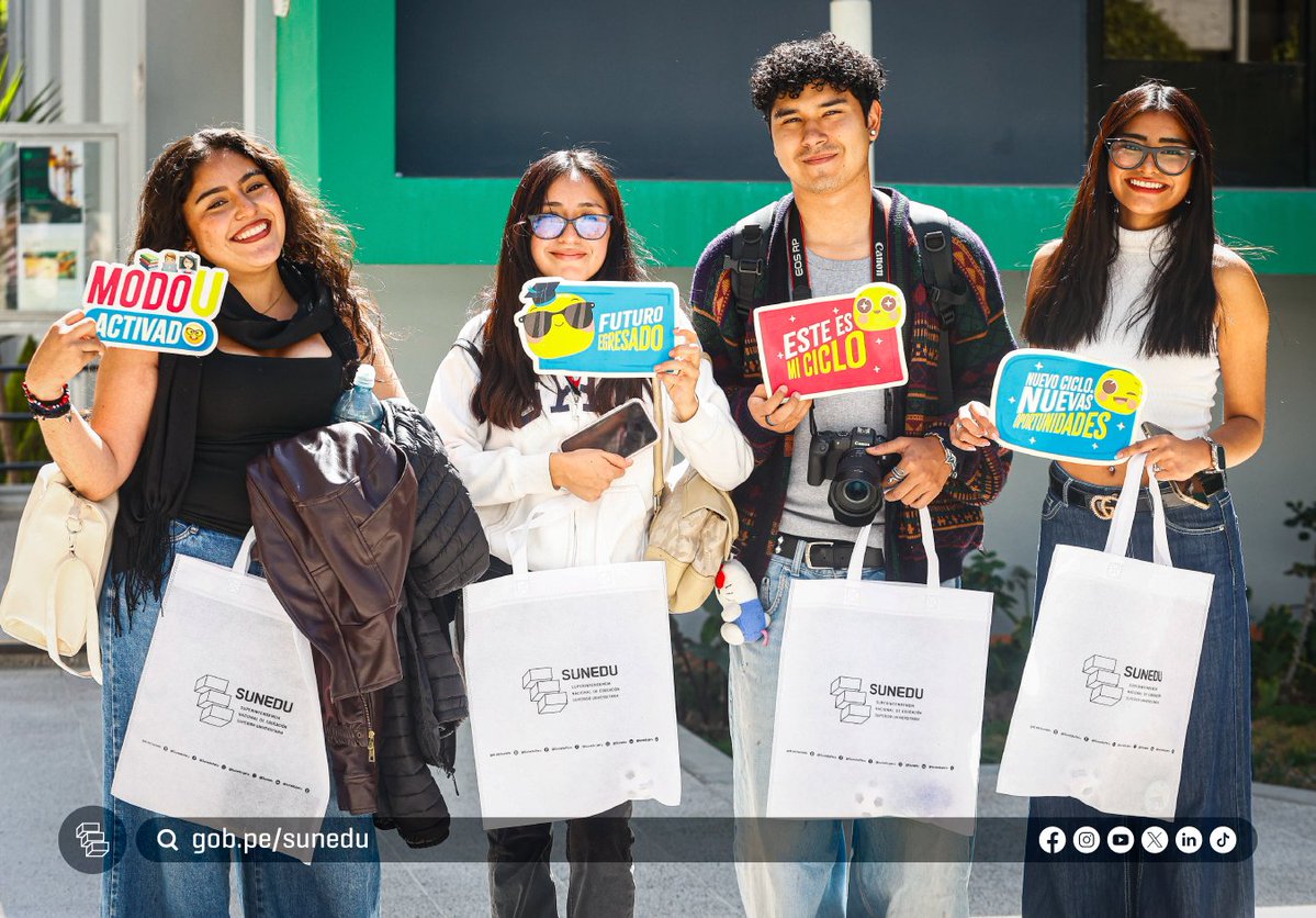 SuneduPeru's tweet photo. Cada inicio de clases trae nuevas historias y retos. ✨

Así se vive el #ModoUActivado en Arequipa, entre los estudiantes de la Universidad Católica de Santa María: con mucha actitud y ganas de ir por todo en este último ciclo del año. 💪 https://t.co/U3c8c0PYMp