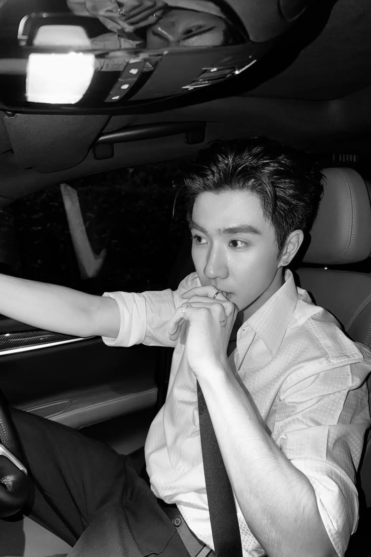 misslijin's tweet photo. : งอนอะไรเฮียคะ ?
: บอกว่าอย่าถ่ายเค้าหน้าสด 
: สวยแล้วค่ะ https://t.co/TmfkUIJYnC