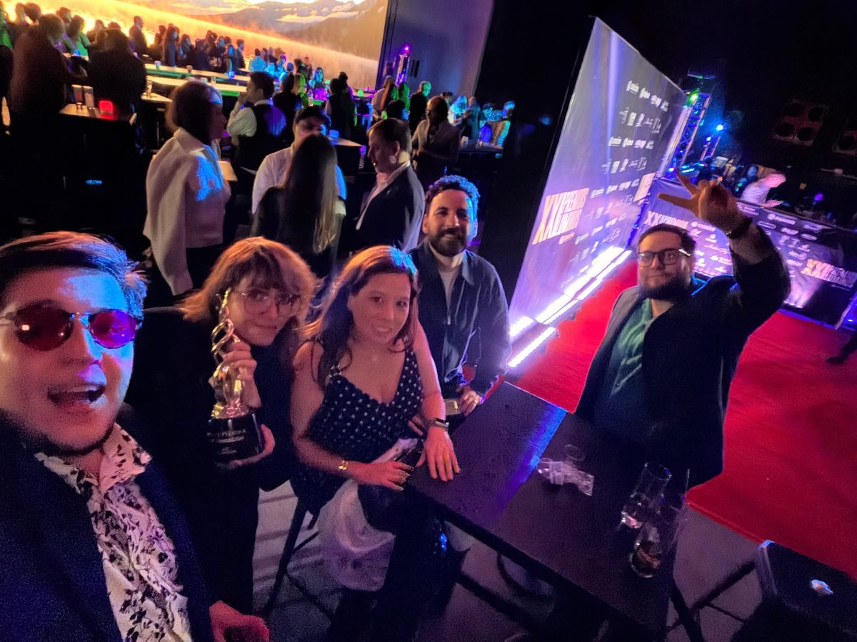 CinemaFantasma's tweet photo. La semana pasada Soy Frankelda ganó dos Premios Luminus de CANACINE: Mejor Película de Animación y Mejor Campaña Publicitaria (para @CinepolisDist).
Gracias a todos nuestro crew, socios y distribuidores por ayudarnos a convertir esta historia en un éxito nacional. https://t.co/deBH6AUYYw