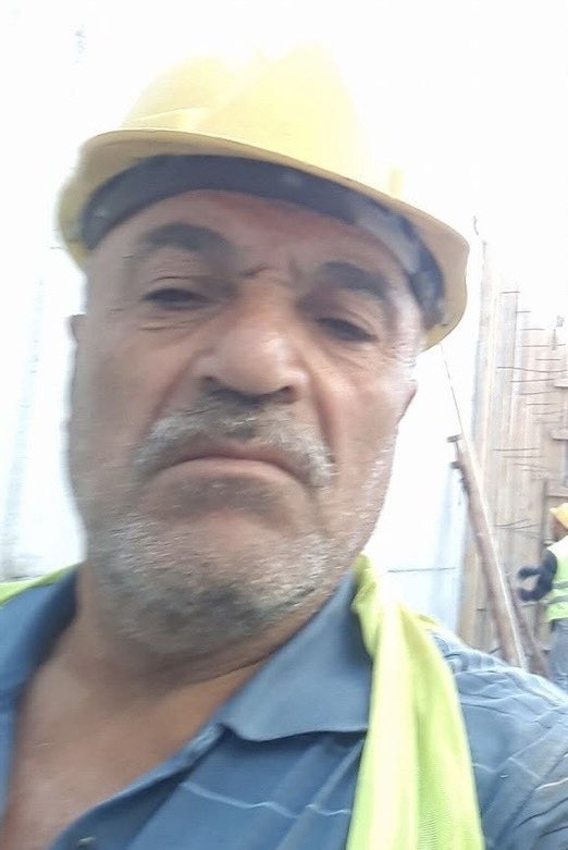 ToplumsalMht135's tweet photo. 64 Yaşındaki İnşaat İşçisi İş Cinayetinde Katledildi

İstanbul’un Tuzla ilçesinde inşaat işçisi olarak çalışan 64 yaşındaki Sabri Pekdemir, 28 Ağustos günü çalıştığı inşaatta 6 metre yükseklikten düşerek ağır yaralandı. 

Pekdemir, üç gündür tedavi gördüğü hastanede bugün yaşamını yitirdi.

(İSİG Meclisi)