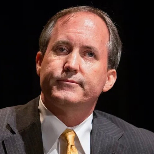 anyonewantchips's tweet photo. Corrupt AF Ken Paxton wants to give power to Trump. Genuine article James Talarico wants give power to the people by taking it away from billionaires. Make us proud Texas. https://t.co/CqIzB3WKS6