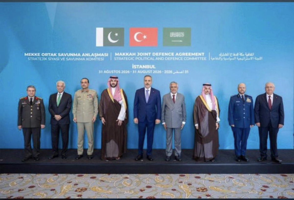 AlrowilyAl's tweet photo. #عشيرة_العلمة ممثلو السعوديه في اجتماع أسطنبول اليوم 

وزير الدفاع خالد بن سلمان بن عبدالعزيز ال سعود

وزير الخارجيه : فيصل بن فرحان ال سعود 

رئيس الاركان العامه : فياض بن حامد الرقاد العليمي 

#الروله #عنزه #طريف #الرياض #تركيا https://t.co/RhgIxJy9XM