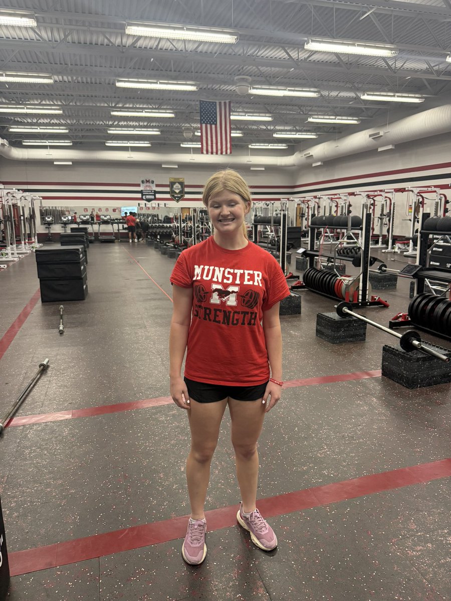 MunsterStrength's tweet photo. #32 Lily Williams
#33 Landon Smith 

MUSTANG MENTALITY https://t.co/OKmEli4Mhj