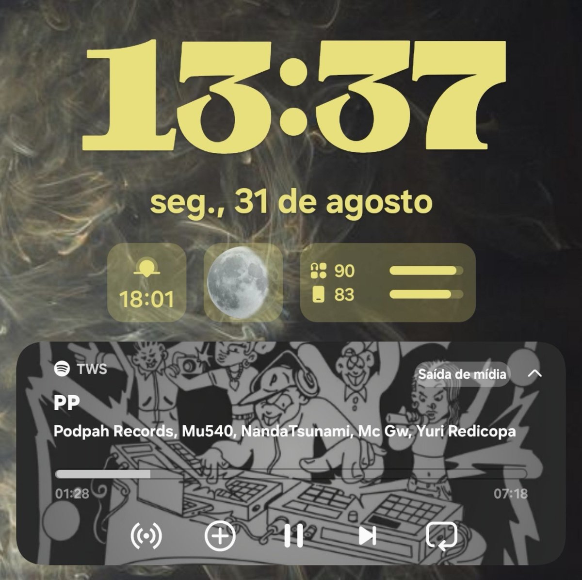 knaokai's tweet photo. o que toca no meu fone enquanto o prof P.A da revisão de estatística pro vestibular https://t.co/bGvIuVdN6H