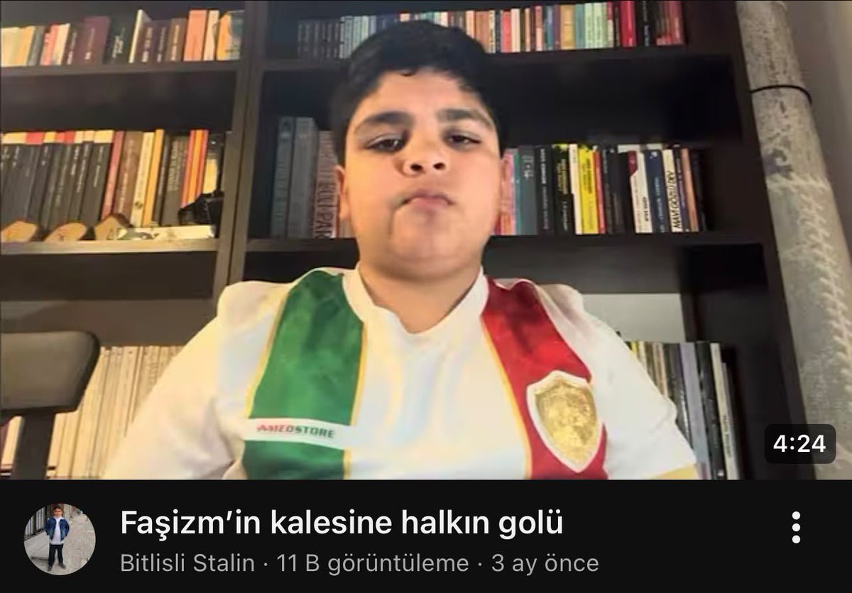 brsmarhan's tweet photo. Faşist kaleler birer birer yıkılıyor✌️
#amedspor https://t.co/oESr2ub86m