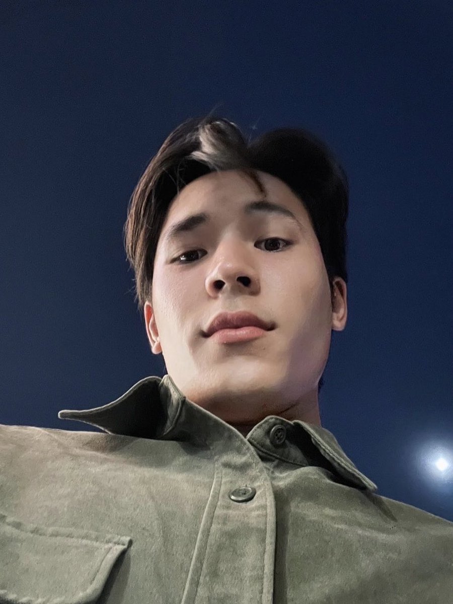 nichuzip's tweet photo. i❤️selfie khun Satjakorn <333* https://t.co/ULGQGuJGbd