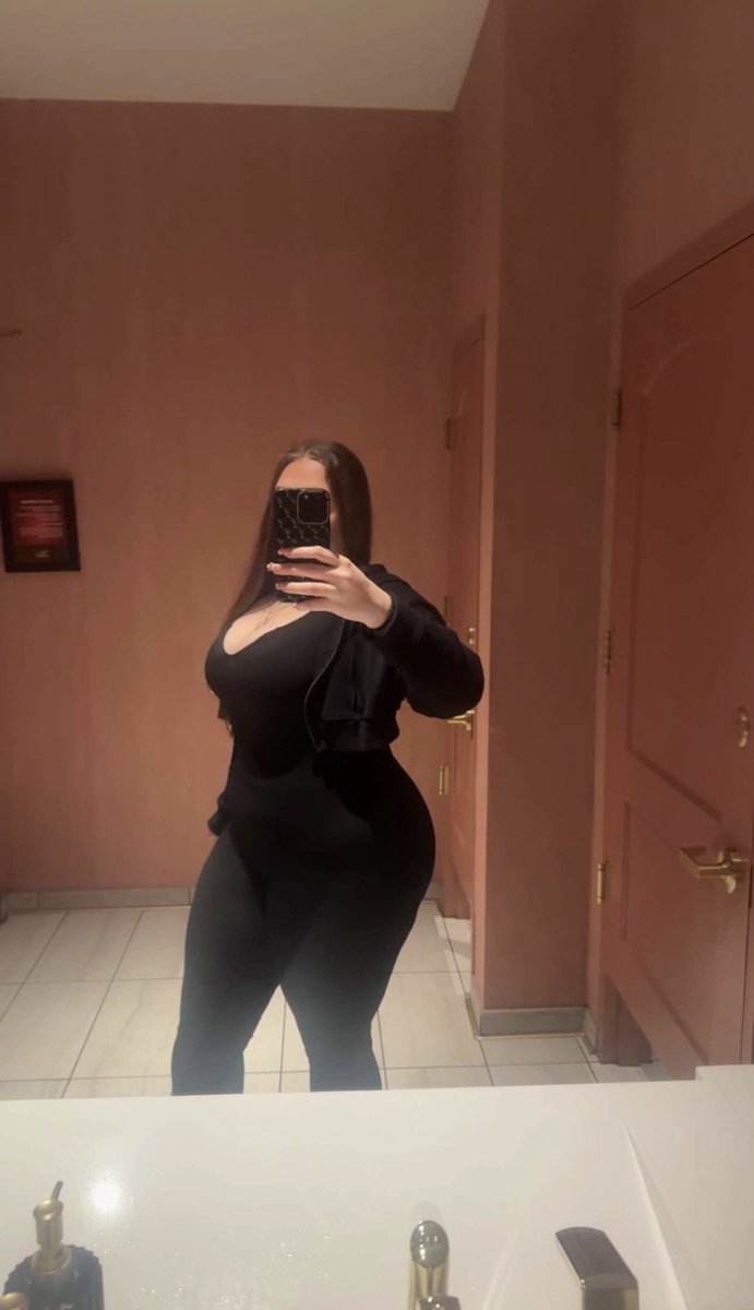 JennaThickAss's tweet photo. Work Tingz 😩 So Tired Of Working .. https://t.co/AoGlsja2HC