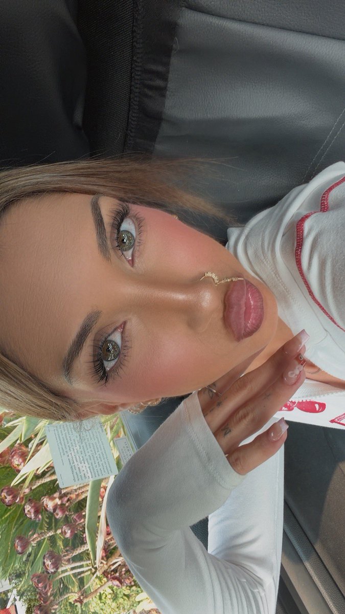 barbiesbanks's tweet photo. say bye blonde… https://t.co/vhZqS2Zp9d