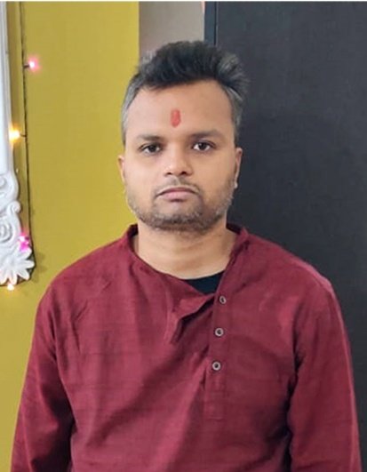 AmitShri007's tweet photo. 🚨 URGENT REQUEST – MISSING PERSON | DHAVAL SHRIVASTAV
Dhaval Shrivastav (40, Male) has been missing since 29 Aug 2026, 4:00 PM from Samaspur, Mayur Vihar Phase 1, Pandav Nagar, Delhi.

Last seen: 30 Aug 2026, 2:00 AM — Park opposite Jeevan Anmol Hospital, Patparganj Road, Pratap Nagar, Mayur Vihar.

FIR REGISTERED
FIR No.: 0318/2026
PS: Pandav Nagar, District East, Delhi
Dated: 30/08/2026
U/S: 140(3) BNS
IO: HC Sachin Kumar (No. 29102283)

Any information about Dhaval, please contact Abhay Shrivastav: 9810453097.

Requesting urgent assistance and coordination from the concerned authorities. Every hour is important.

@DelhiPolice @DCPEastDelhi @CPDelhi @dtptraffic @CMODelhi

#MissingPerson #DhavalShrivastav #Delhi #MayurVihar #PandavNagar #Patparganj #EastDelhi #HelpFindDhaval