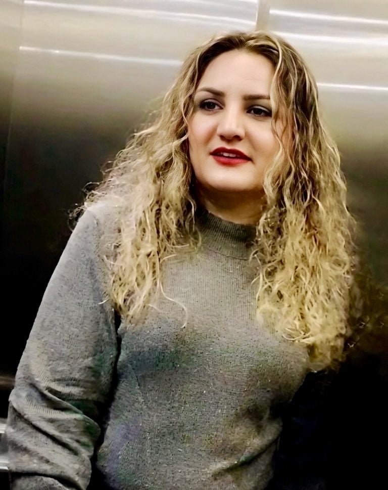 HichkasOfficial's tweet photo. One in tens of thousands.

Iranian patriot #MaryamZardosht, murdered by the Islamic Republic terrorists.

And the world ignored the largest massacre in recent history.

#IranMassacre‌
#JavidShah https://t.co/xDJymQKgQV