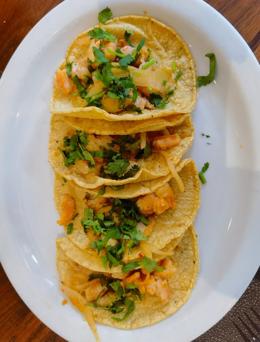 MaliaHensohm's tweet photo. Nuestra especial de Día de los Muertos! Chiles en nogada, el plato tradicional que combina sabores dulces, salados y un toque mágico. Ven a probarlo!， https://t.co/XzYMpmzQBU