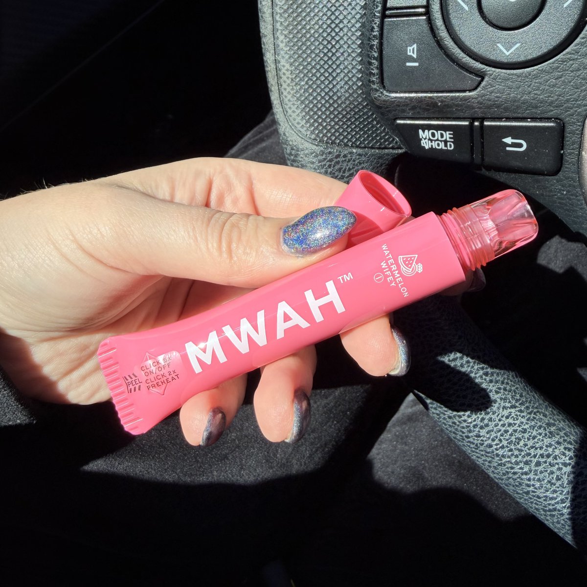 Addicted2Athena's tweet photo. Got the lip gloss weed pen https://t.co/hP1tz7coxl