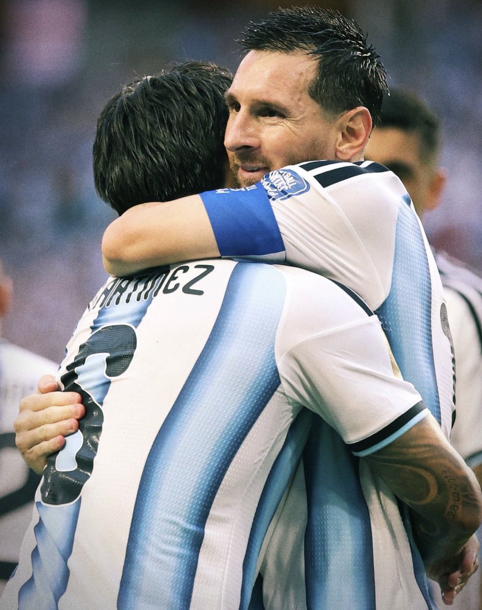 AlbicelesteTalk's tweet photo. ✉️❤️ Lisandro Martínez with another letter to Leo Messi:

“We knew this day was going to come… but deep down, we never wanted to accept it.

"We shared so many years together that it’s impossible to put into words everything we experienced. Victories that will stay in history forever, unforgettable moments wearing the most beautiful shirt in the world, laughs at every training camp, conversations that will remain in our hearts, and also the difficult moments that made us stronger as a group.

"Your greatness wasn’t only on the pitch, phenomenon. It was in every gesture, every word, every example you set. You taught us that actions are worth much more than words, to compete, to believe, to never give up, and to represent the Argentina National Team the way it should be represented.

"Thank you for everything you gave to the country, to the fans who always supported you, and to your family who stood by your side every step of the way. They know better than anyone everything you fought through to get where you did.

"I leave with the enormous pride of having shared so many years with you, of having been part of this history, and of having learned from the greatest of all.

"You’re leaving the National Team, but your legacy will be eternal.

"Thank you for everything, captain. 🇦🇷🐐🥺”