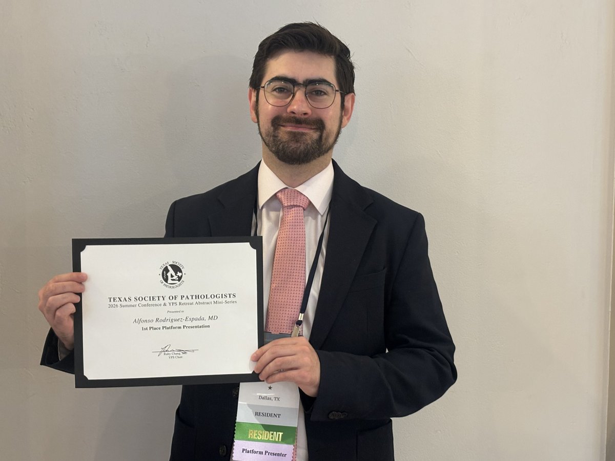 UTSW_Pathology's tweet photo. Huge congrats to UTSW students &amp; residents for a great showing at the TSP Summer Conference! 👏 S/O to PGY1 Dr. Alfonso Rodriguez Espada for his 1st-place platform presentation, and Vincent Truong, Antonio Villanueva, Jahnabi Deka &amp; Dr. Jenny Weon for stellar posters! 🔬 https://t.co/chTqBTUrlo