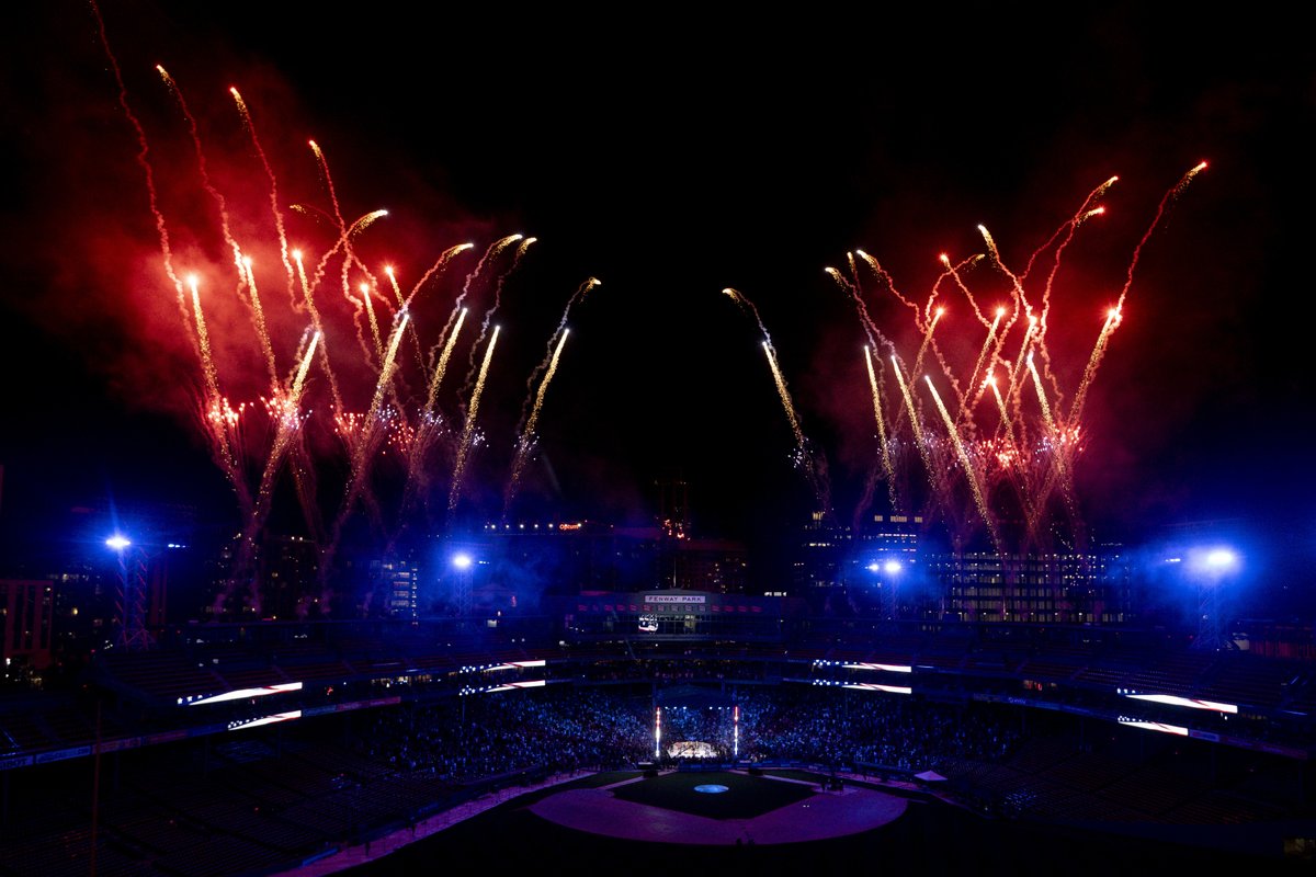 fenwaypark's tweet photo. Knockout night 💥 https://t.co/0hGAhdh47j