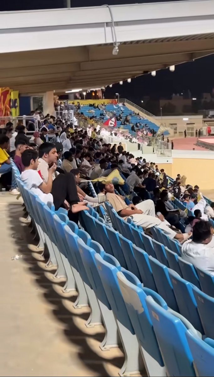 i6m9x's tweet photo. @jdba14224 @Rakan1522579 @alhazem_fc هذا الحضور  بمباراة الدرعية شعبية الحزم ما تتقارن بالخلود والخلودي ادرى بهالشي https://t.co/lapckZmoXy