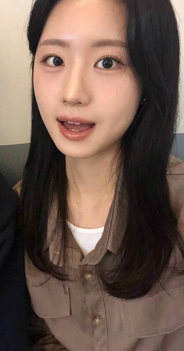varew45's tweet photo. 03 박수민 https://t.co/0uFpgzADqy