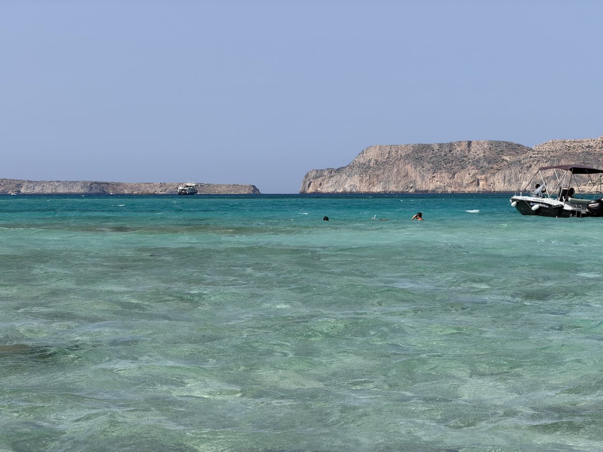 EngineeringDog_'s tweet photo. Fantastic beach https://t.co/1aPaiXUHt1
