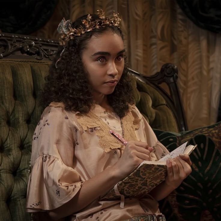 loumandist's tweet photo. if you see this post your 4 favorite female characters ohhhh this was so hard to choose https://t.co/kR5gwzrYaI