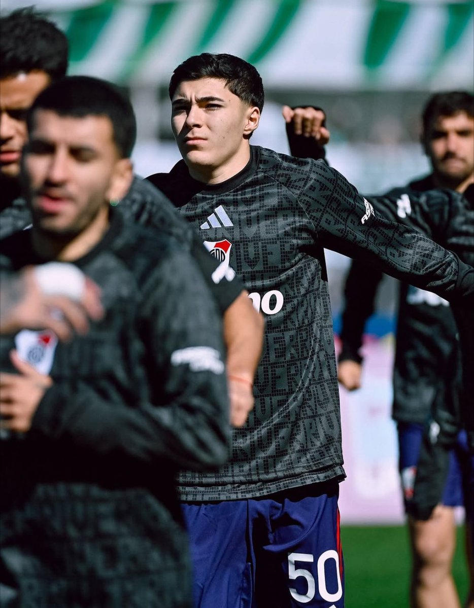 blancco10's tweet photo. Hay jugadores que no necesitan 10 partidos para demostrar que están para River. https://t.co/AoWIHxgmDn