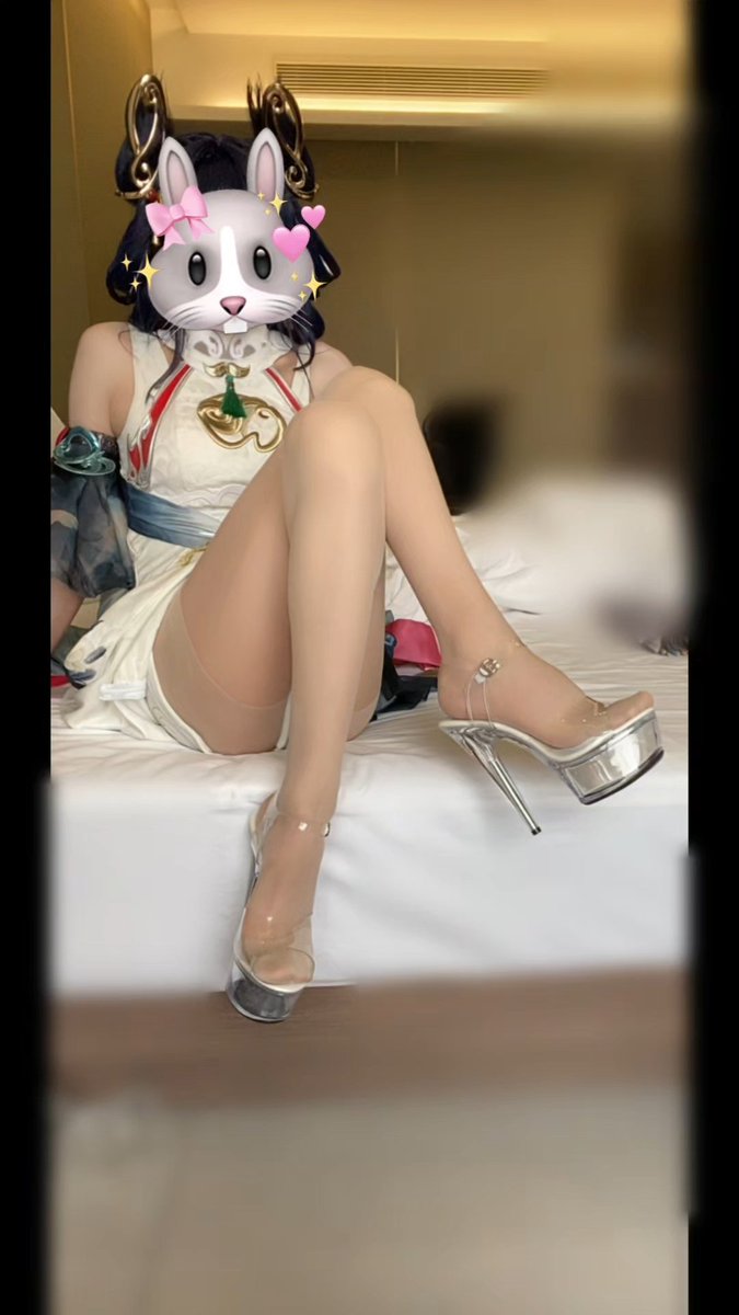 685508ffvw's tweet photo. 跪下给公孙离妈妈舔鞋子
#男娘 ＃028 ＃029 ＃cosplay https://t.co/UTlhkkudSa