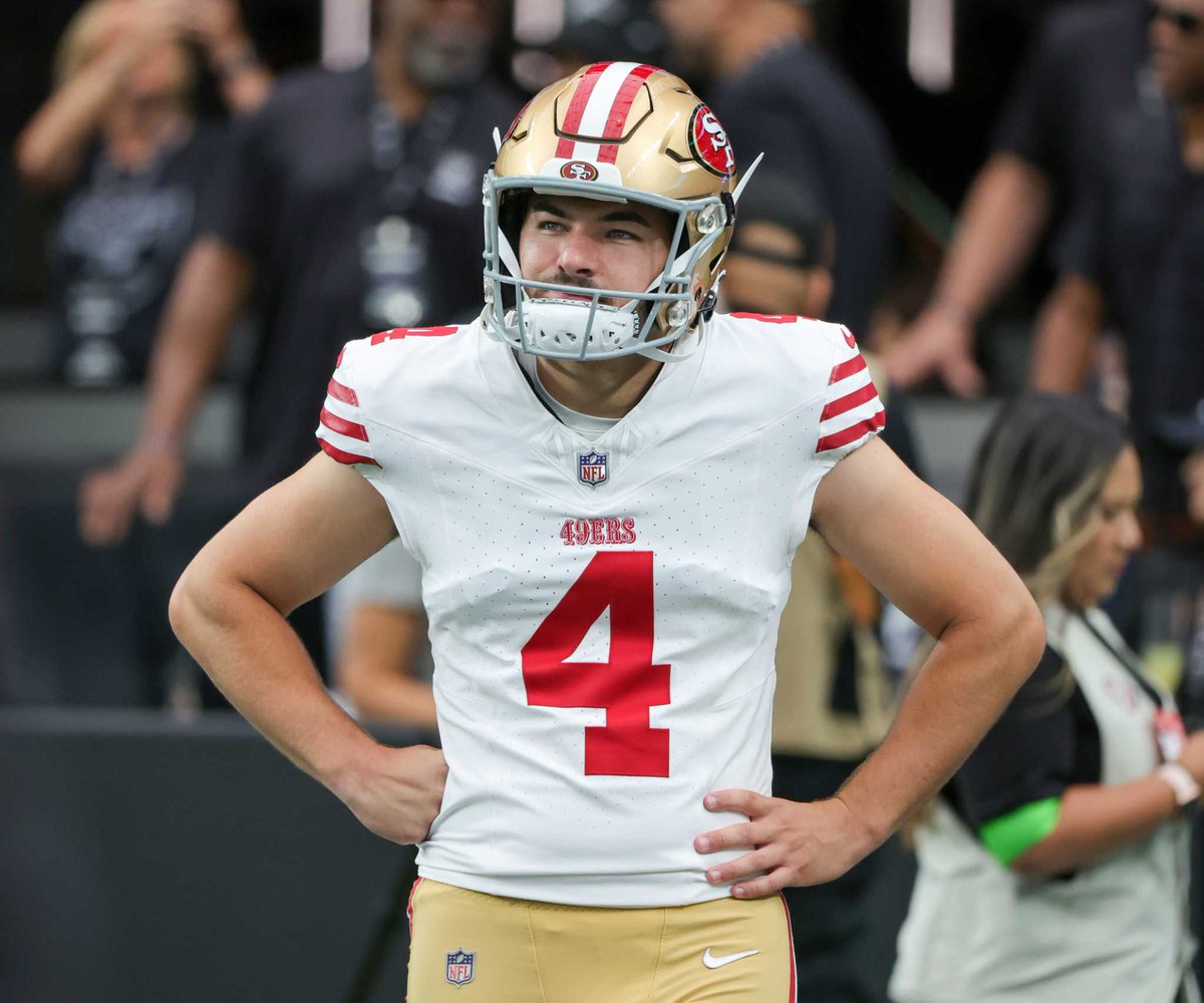 MySportsUpdate's tweet photo. The #Ravens have signed K Jake Moody to the practice squad, adding competition for K Tyler Loop.

Loop has had an uneven summer, including missing 2 of 4 attempts in the preseason finale. https://t.co/fVgg5pSKWB