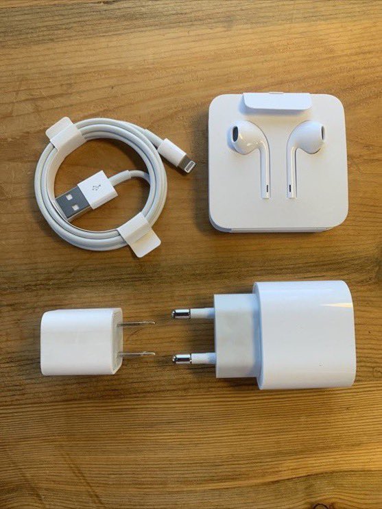 OGnetworkz's tweet photo. - John Ternus, the new Apple CEO.

New iPhone purchases, will come with chargers and wired earbuds. https://t.co/HgK8zJ3PK1