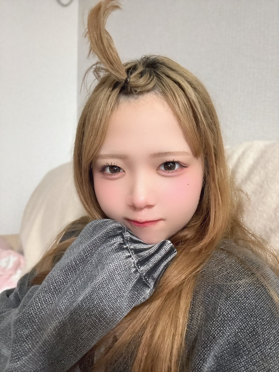mei_stayblue's tweet photo. おはめい♡
この前髪のように人生うなぎ登りがいい♡ https://t.co/oabSzMx1Eo