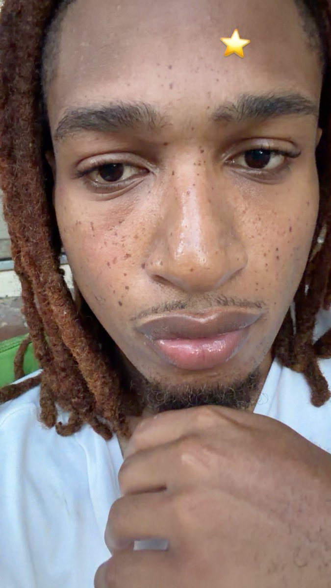 dcember2004's tweet photo. hotboi!🥵 https://t.co/sYwaqZVMfN
