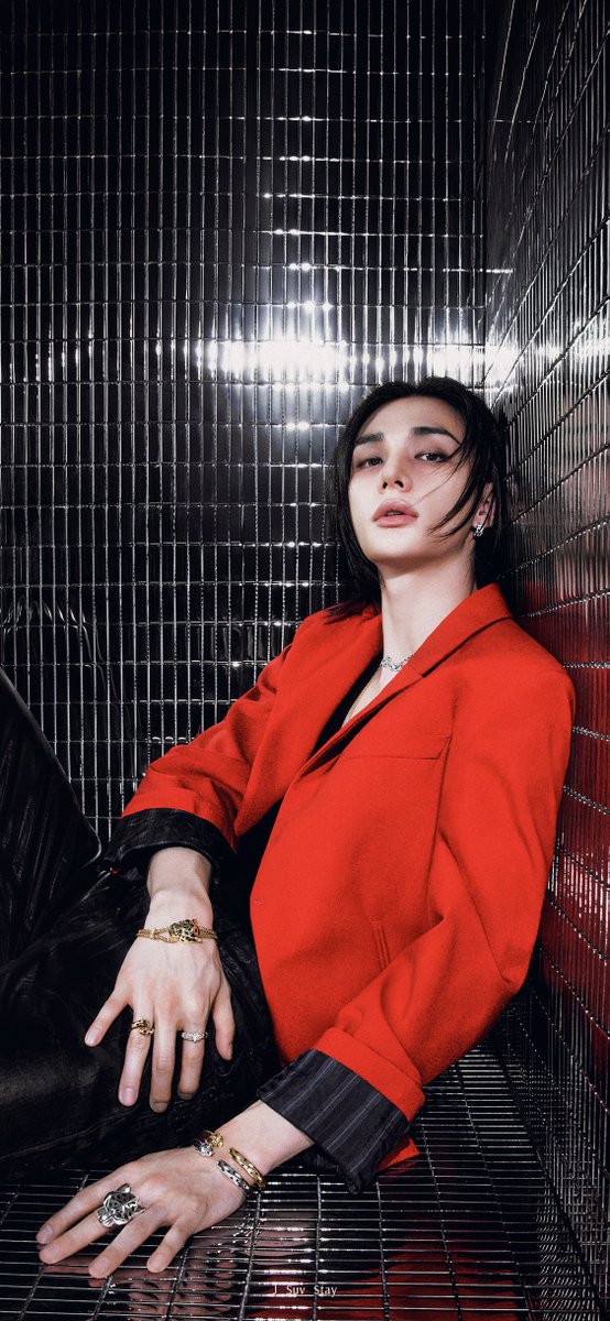 J_Suv_Stay's tweet photo. ✨ Wallpaper / lockscreen Stray Kids 💫

HYUNJIN x CARTIER x W KOREA 
clean ver. 🖤
#wallpaper_StrayKids 
#HYUNJINxCARTIER 
#HyunjinxWKorea 
#Hyunjin #현진