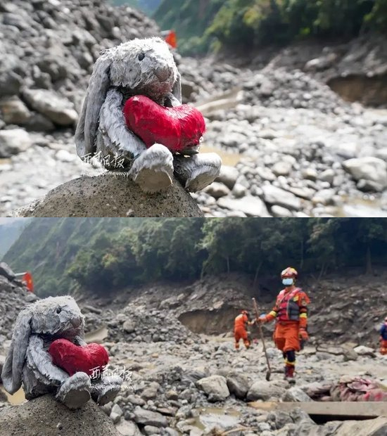 AmbXieFeng's tweet photo. During their rescue operation in Gyirong, Xizang, the rescuers found this little bunny and gently placed it on the rocks before returning to their work.

We have not given up. Praying for miracles. 🙏 https://t.co/SscefaBoHA